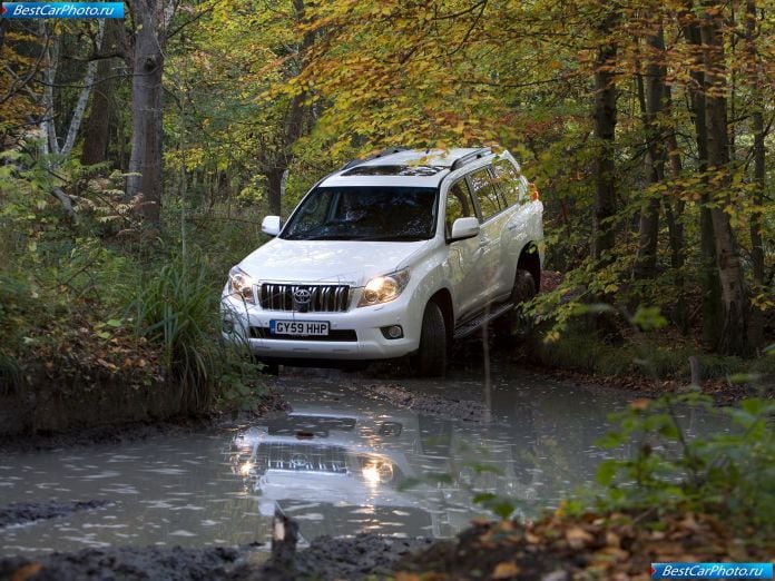 2010 Toyota Land Cruiser - фотография 40 из 167