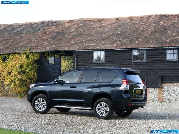 2010 Toyota Land Cruiser - фотография 64 из 167