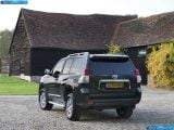 toyota_2010-land_cruiser_1600x1200_066.jpg