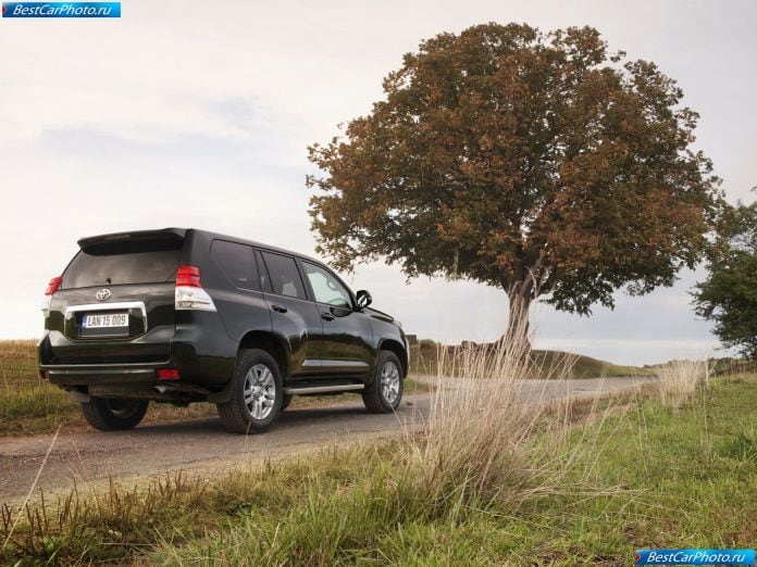 2010 Toyota Land Cruiser - фотография 69 из 167