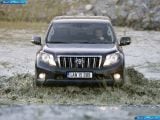 toyota_2010-land_cruiser_1600x1200_082.jpg