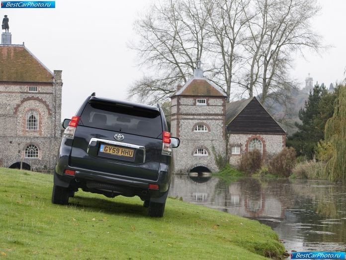2010 Toyota Land Cruiser - фотография 94 из 167