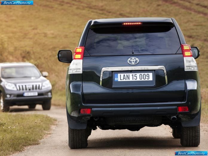 2010 Toyota Land Cruiser - фотография 95 из 167