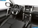 toyota_2010-land_cruiser_1600x1200_107.jpg