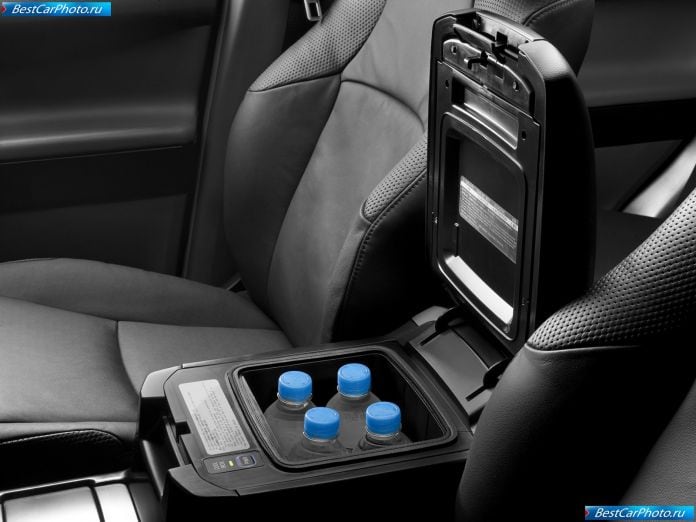 2010 Toyota Land Cruiser - фотография 118 из 167