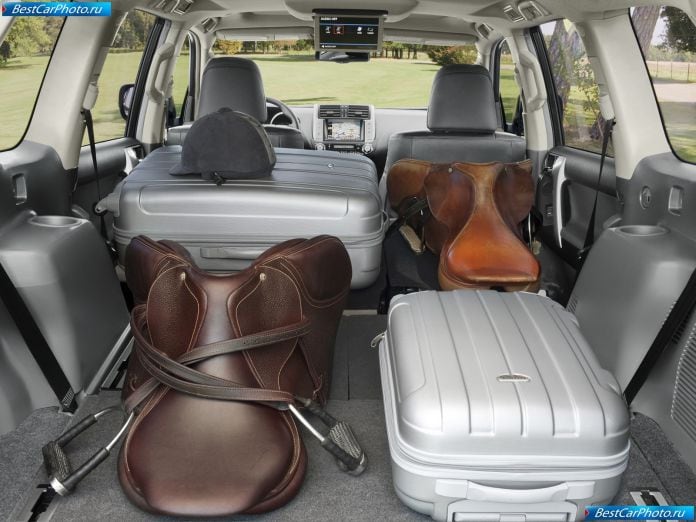 2010 Toyota Land Cruiser - фотография 128 из 167