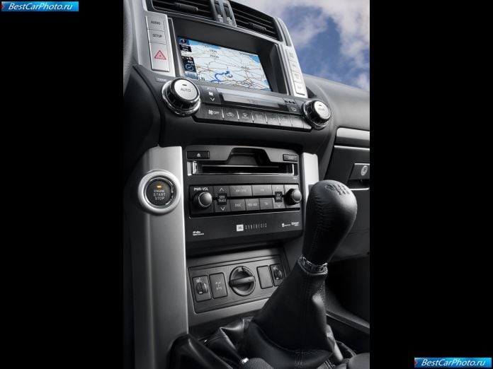 2010 Toyota Land Cruiser - фотография 140 из 167