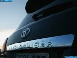 toyota_2010-land_cruiser_v8_1600x1200_041.jpg