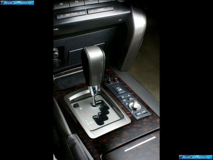2010 Toyota Land Cruiser V8 - фотография 50 из 58