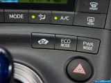 toyota_2010-prius_1600x1200_043.jpg