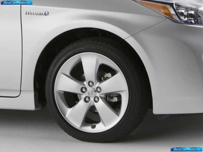 2010 Toyota Prius - фотография 53 из 102