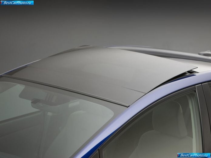2010 Toyota Prius - фотография 56 из 102