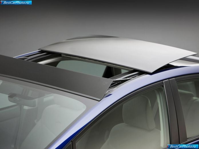 2010 Toyota Prius - фотография 57 из 102