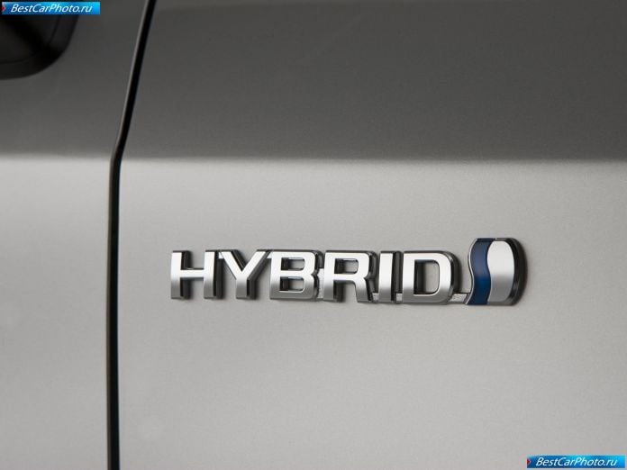 2010 Toyota Prius - фотография 59 из 102