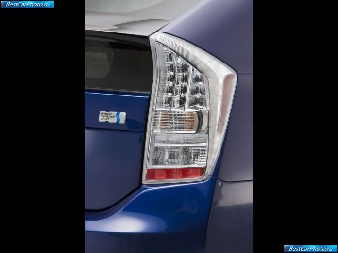 2010 Toyota Prius - фотография 72 из 102