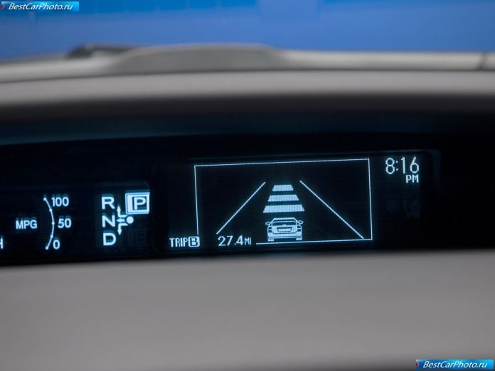 2010 Toyota Prius - фотография 89 из 102