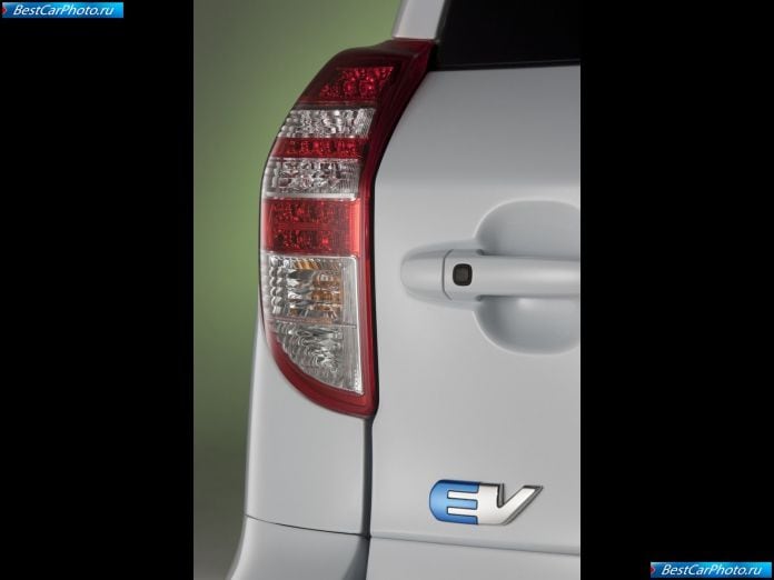 2010 Toyota Rav4 Ev Concept - фотография 31 из 33