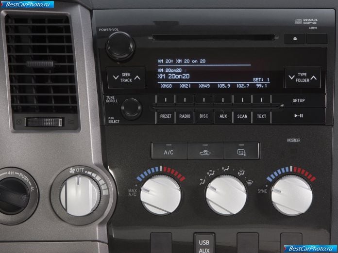 2010 Toyota Tundra - фотография 24 из 31