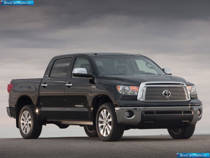 2010 Toyota Tundra Crewmax - фотография 1 из 32