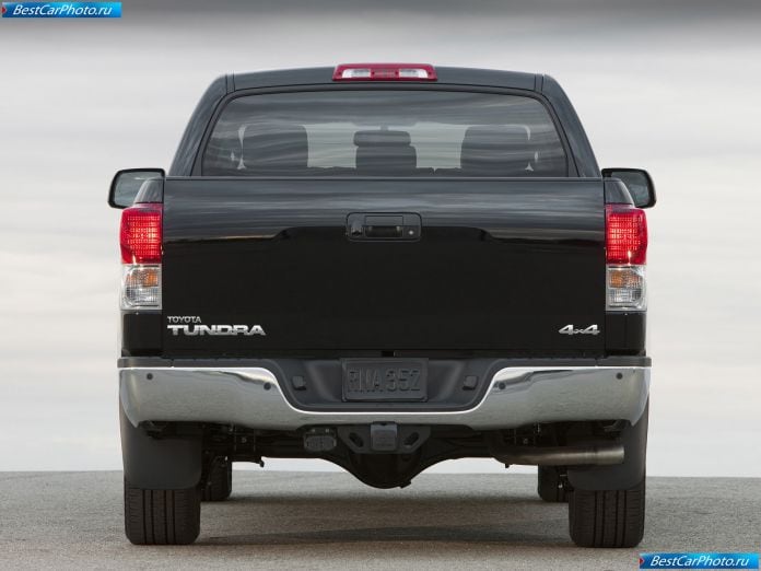 2010 Toyota Tundra Crewmax - фотография 13 из 32