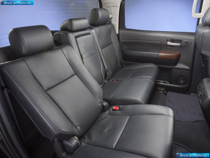2010 Toyota Tundra Crewmax - фотография 21 из 32