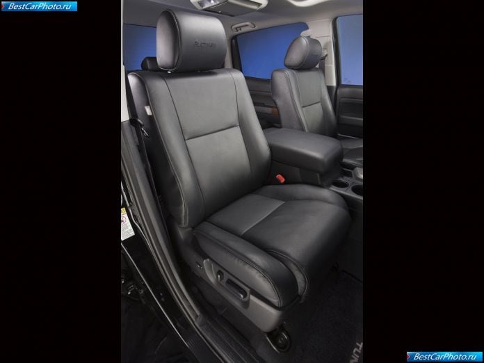 2010 Toyota Tundra Crewmax - фотография 31 из 32