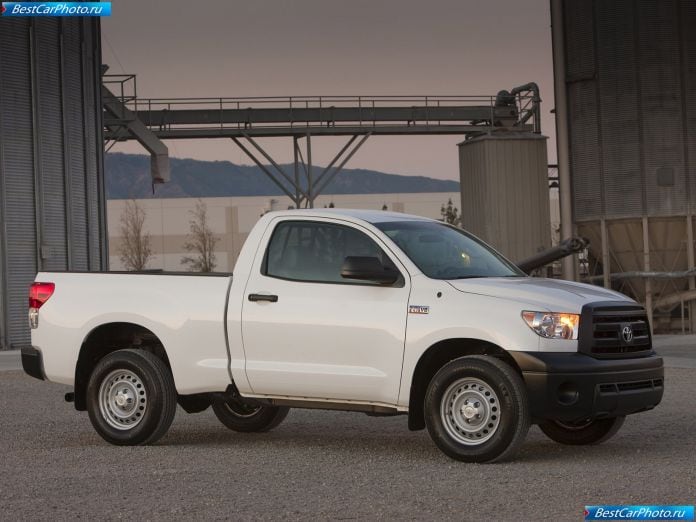 2010 Toyota Tundra Regular Cab - фотография 8 из 27