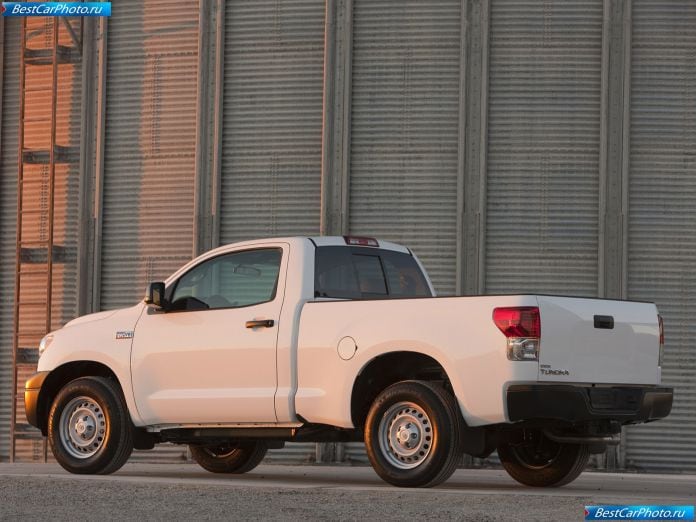2010 Toyota Tundra Regular Cab - фотография 13 из 27