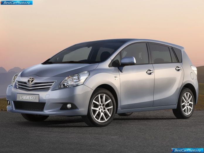 2010 Toyota Verso - фотография 6 из 27