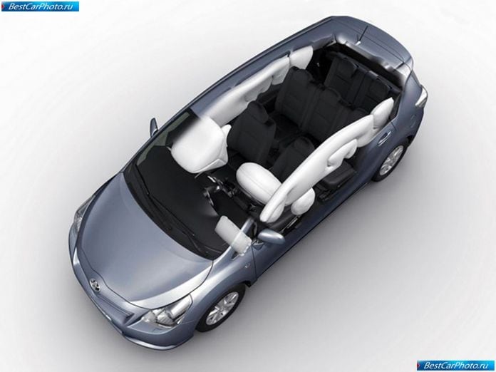 2010 Toyota Verso - фотография 27 из 27
