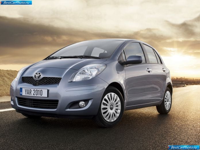 2010 Toyota Yaris - фотография 5 из 28