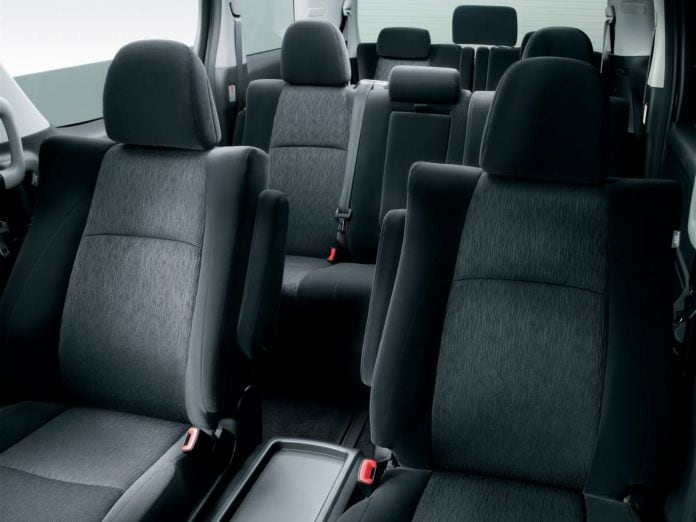 2011 Toyota Alphard - фотография 2 из 20
