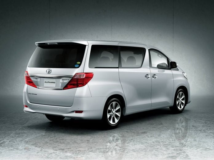 2011 Toyota Alphard - фотография 5 из 20