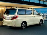 Toyota_Alphard_Minivan_2011_281329.jpg