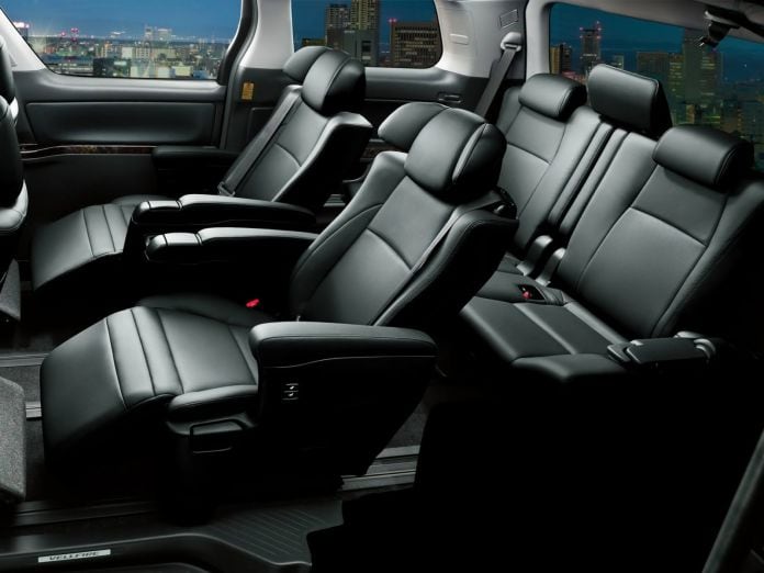 2011 Toyota Alphard - фотография 11 из 20