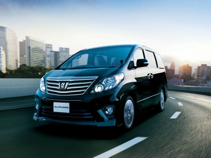 2011 Toyota Alphard - фотография 14 из 20