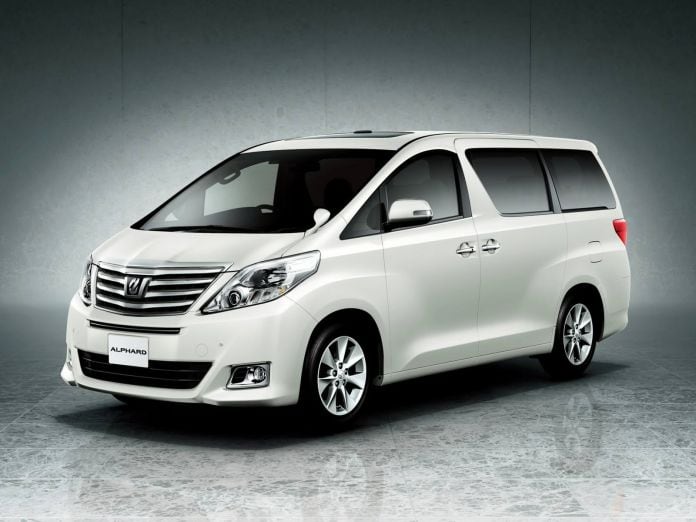2011 Toyota Alphard - фотография 17 из 20