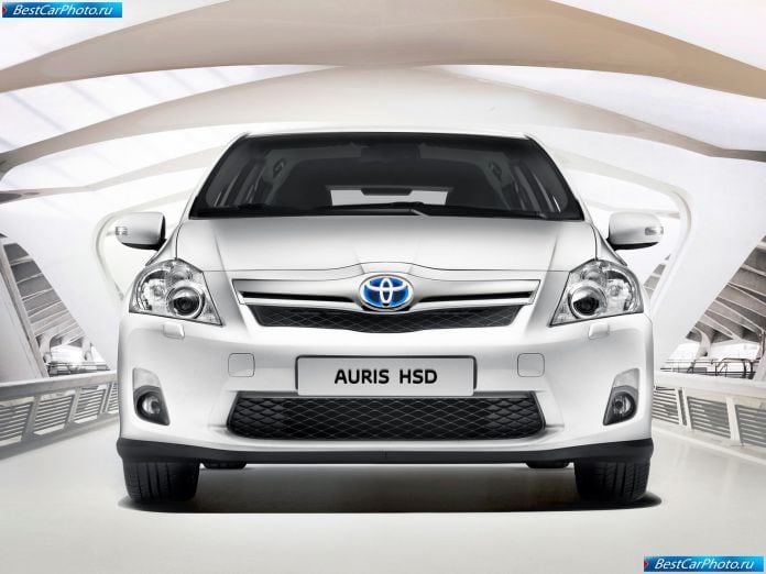 2011 Toyota Auris Hsd - фотография 5 из 14