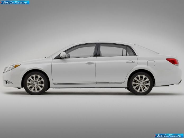 2011 Toyota Avalon - фотография 8 из 67