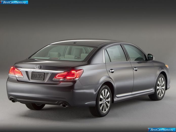 2011 Toyota Avalon - фотография 11 из 67