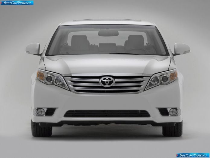 2011 Toyota Avalon - фотография 13 из 67
