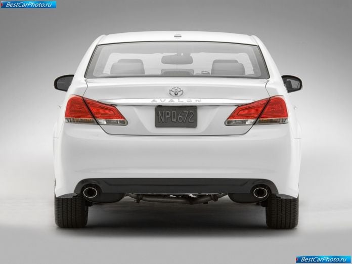 2011 Toyota Avalon - фотография 15 из 67