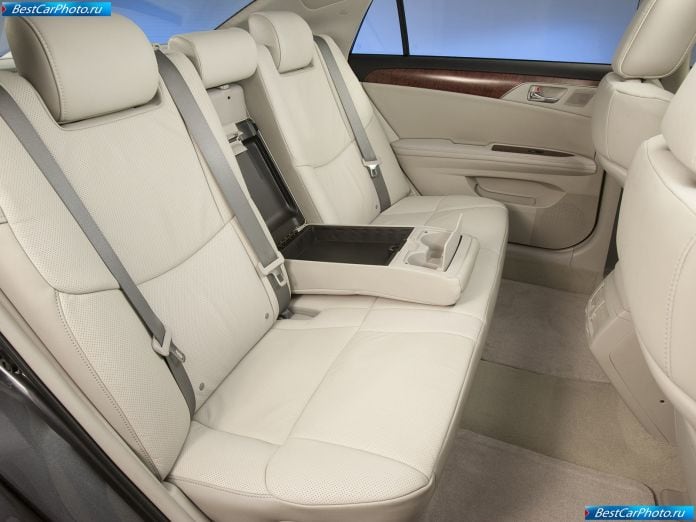 2011 Toyota Avalon - фотография 24 из 67