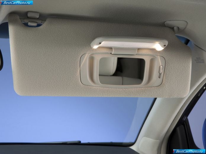 2011 Toyota Avalon - фотография 39 из 67