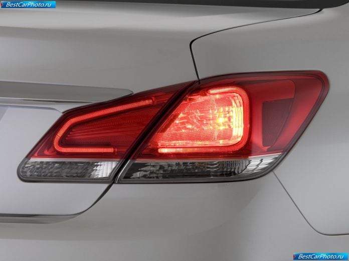 2011 Toyota Avalon - фотография 52 из 67