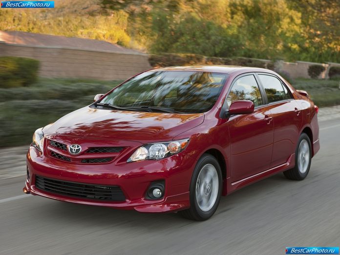 2011 Toyota Corolla - фотография 2 из 37