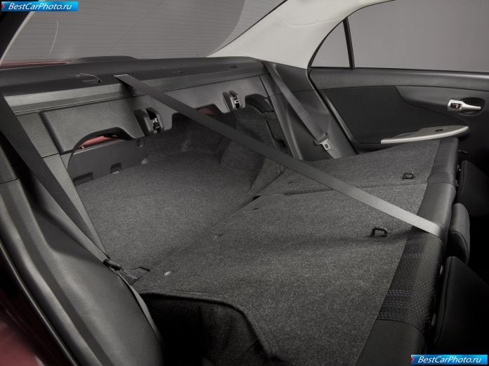 2011 Toyota Corolla - фотография 27 из 37