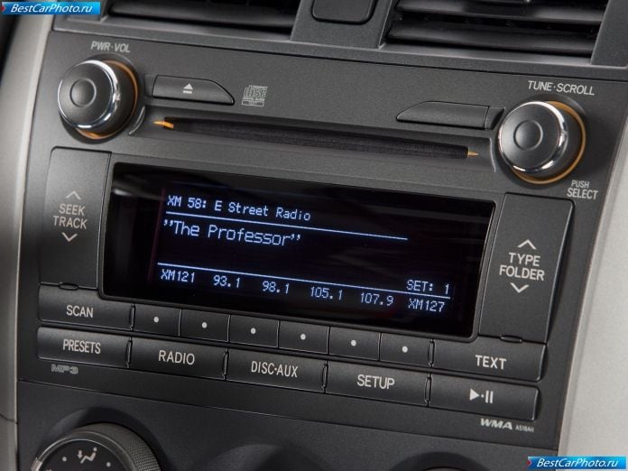 2011 Toyota Corolla - фотография 28 из 37