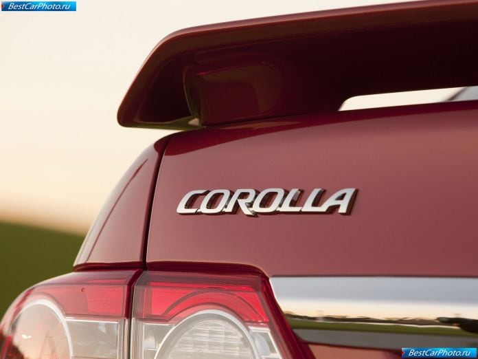 2011 Toyota Corolla - фотография 34 из 37