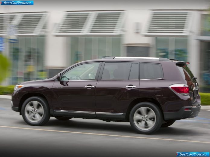 2011 Toyota Highlander - фотография 14 из 49